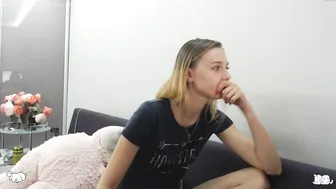 ninespades Blonde hairstyle fingering shaved cunt