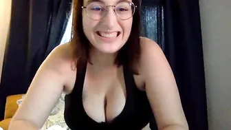 Drunk shows her tits