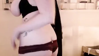 technosexx1 Busty passion licks nipples