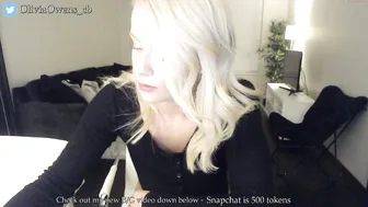 oliviaowens Vicious shlendra fucking with a strap-on