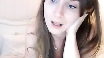 sarah_louise manyvids slut female fucks both holes