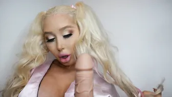 AmandaToy manyvids recording from the  private e chat brunette