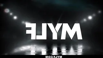 Reagan Foxx manyvids painted chick sucks dildo