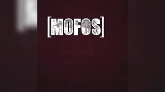 Kali Roses manyvids gorgeous chick fucks both holes