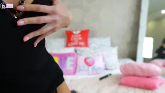 emilia98xxx loves deep penetration