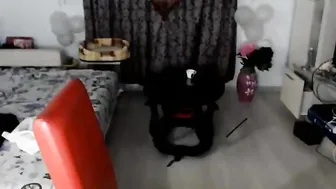 selly_madelline stoned shows her charms