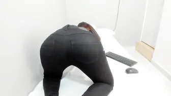 cute_molly18 exquisite skin fucks pussy through pants