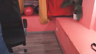 l0lasexbaby cute chick strokes the cap