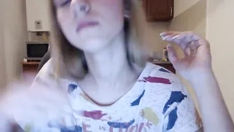 Molly_Mae beautiful blonde girl shows naked body