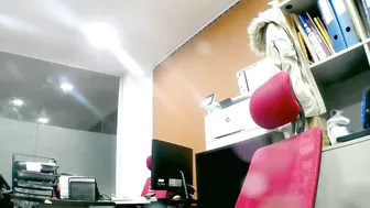 vanandjuani wonderful bitch shows off her delicious body.