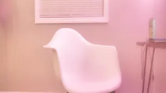 KATEELIFE mature bitch stretches big labia