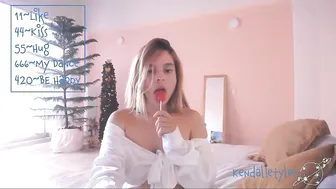 kendalltyler charming swiver touches pussy dildo