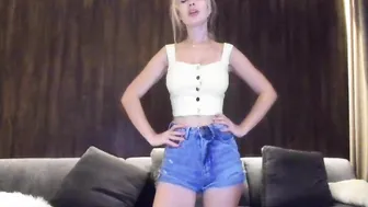 AriannaSecret significant slut caresses sex lips