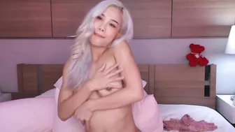 idaaaaaa magnificent prankster shows herself naked on the street