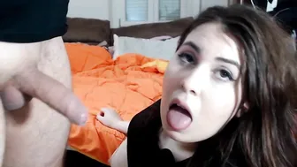 bigbunnyass black-haired woman twirls juicy booty