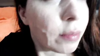 bigbunnyass black-haired woman twirls juicy booty