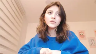 angelaagh wicked girl fingers her shaved holes