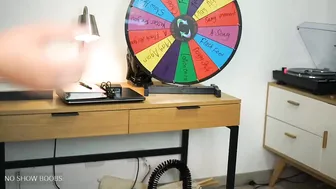 effyloweell hot aunt fucks juicy anus
