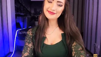 Ju-lia attractive slut dancing striptease