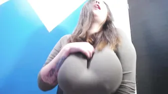 sexual_addiction whore in police uniform