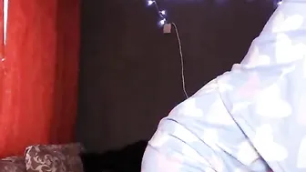 Honey-Molly bitch jerking off dildo