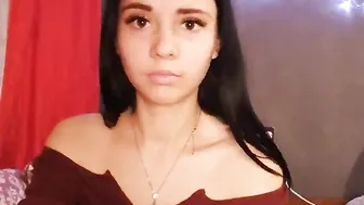 Honey-Molly naughty  girl  shows big tits