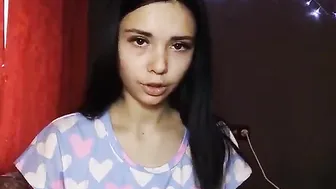 Honey-Molly naked bitch