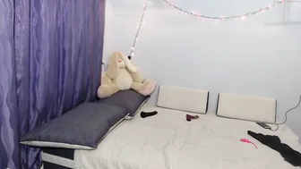 beessmalltits gorgeous mother jerking off her vagina