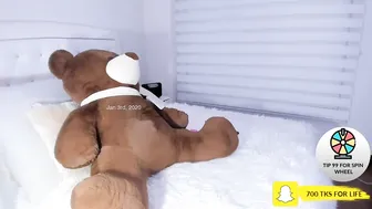 camilagomezz seductive skin masturbates pussy