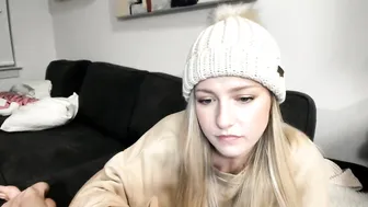 texasthicc jerking on the bed