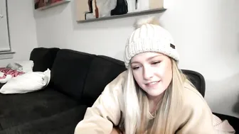 texasthicc jerking on the bed