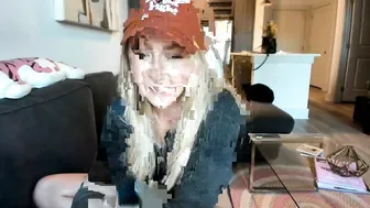 texasthicc busty prostitute fucks wet holes