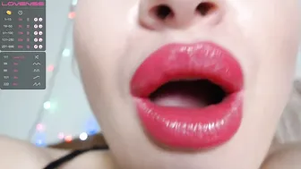 Kseniyavl spectacular babe jerks off anus