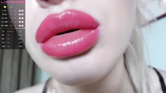 Kseniyavl spectacular babe jerks off anus