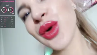 Kseniyavl busty blonde posing in front of the camera