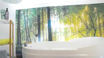 jullykim busty bitch cums