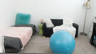 amandarox hot trick fingering pussy