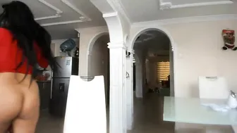 noemibcnz sexy women suck guy dick