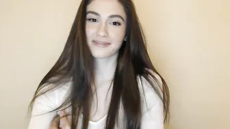 snowww_white asshole queen caresses intimate places