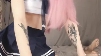 LittleReislin big breasted bitch posing in lingerie