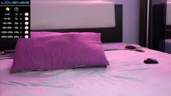 kimmie_ baby briskly jumping on a dildo