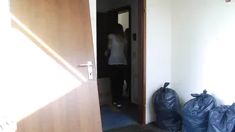 Alissa Noir beauty fucks herself in front of the webcam