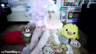 Lana Rain gorgeous model fucks cunt