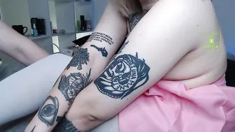 AnnaCrimsFuck sexy schoolgirl posing in a mini skirt