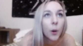 EssieXO loves to cum on camera