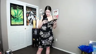 angelic_stoner ardent skin posing nude