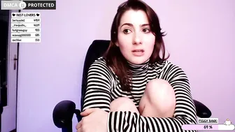 _miss_claire_ cute chick fucks herself with sex toys