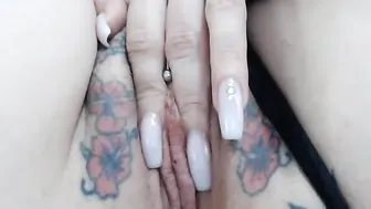 missdivinna wet pussy jumps on cock