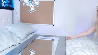 scarlettmiles redhead sweats stroking wet pussy