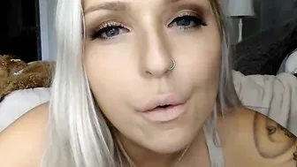 kissmytitspls seductive chick fucks sex toy